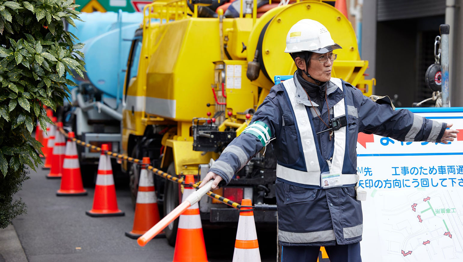 道路工事などの交通誘導ならお任せください